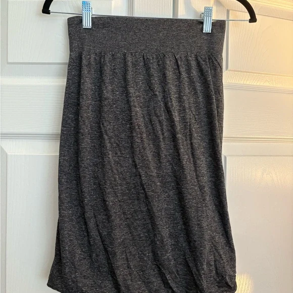 Lululemon Boulevard Bliss Gray Women's Skirt, Size 8 - Picture 4 of 7